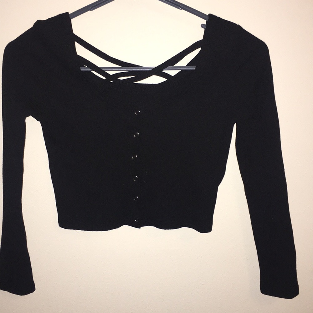 Criss cross long sleeve button down crop top
